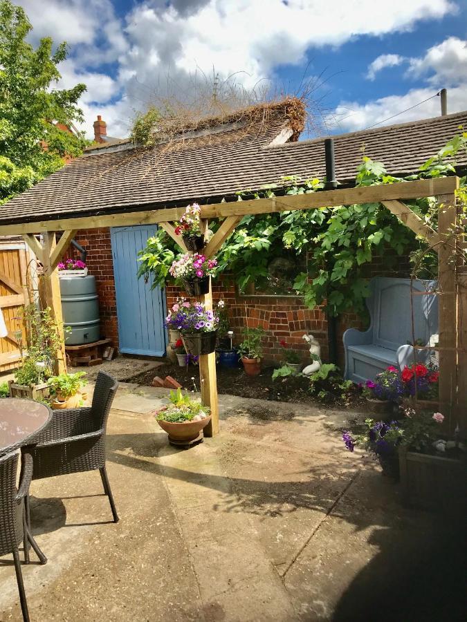 St.Catherine'S Cottage, The Old School House Long Melford Bagian luar foto